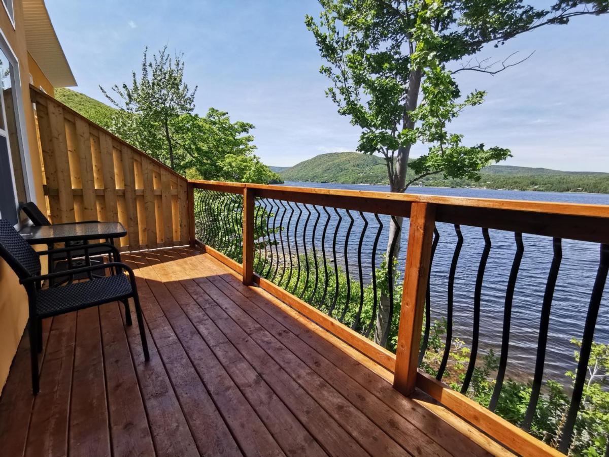 Knotty Pine Ocean Front Suite - Adults Only อินโกนิช ภายนอก รูปภาพ