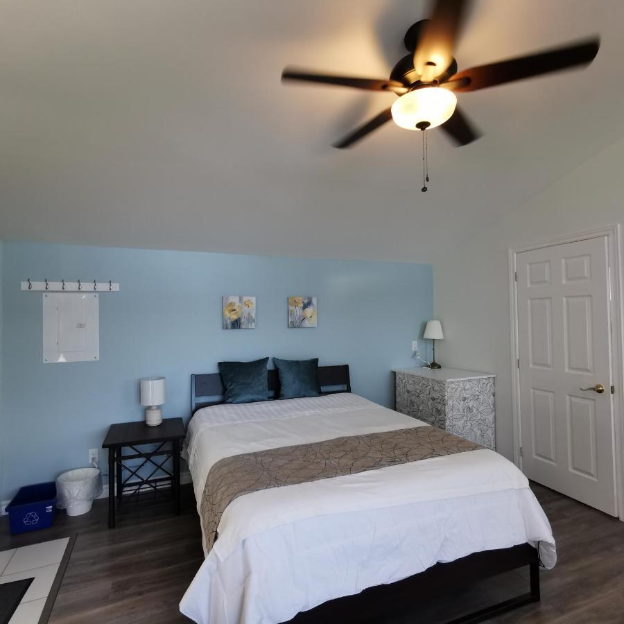 Knotty Pine Ocean Front Suite - Adults Only อินโกนิช ภายนอก รูปภาพ