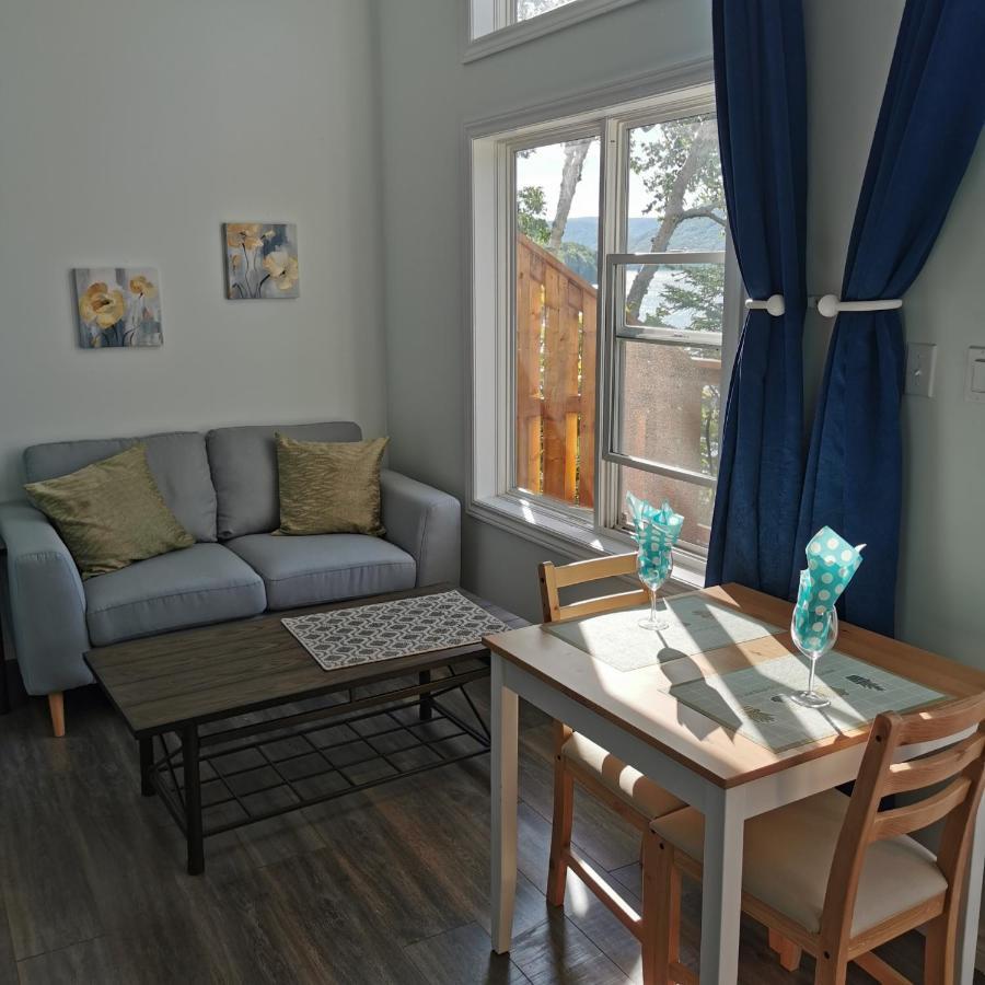 Knotty Pine Ocean Front Suite - Adults Only อินโกนิช ภายนอก รูปภาพ