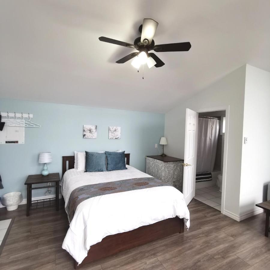 Knotty Pine Ocean Front Suite - Adults Only อินโกนิช ภายนอก รูปภาพ