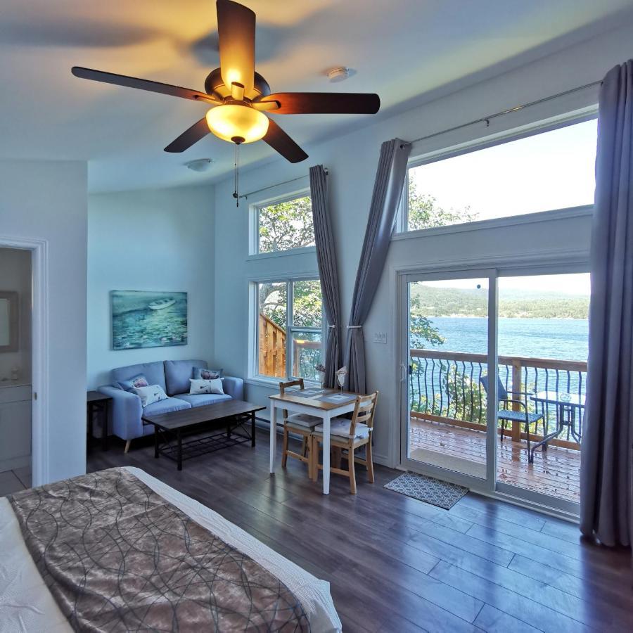 Knotty Pine Ocean Front Suite - Adults Only อินโกนิช ภายนอก รูปภาพ