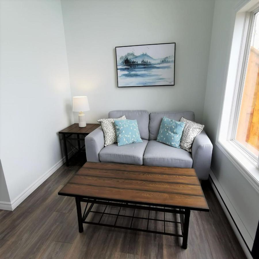 Knotty Pine Ocean Front Suite - Adults Only อินโกนิช ภายนอก รูปภาพ
