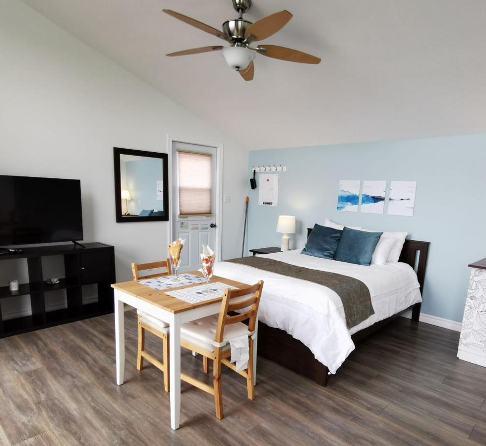 Knotty Pine Ocean Front Suite - Adults Only อินโกนิช ภายนอก รูปภาพ