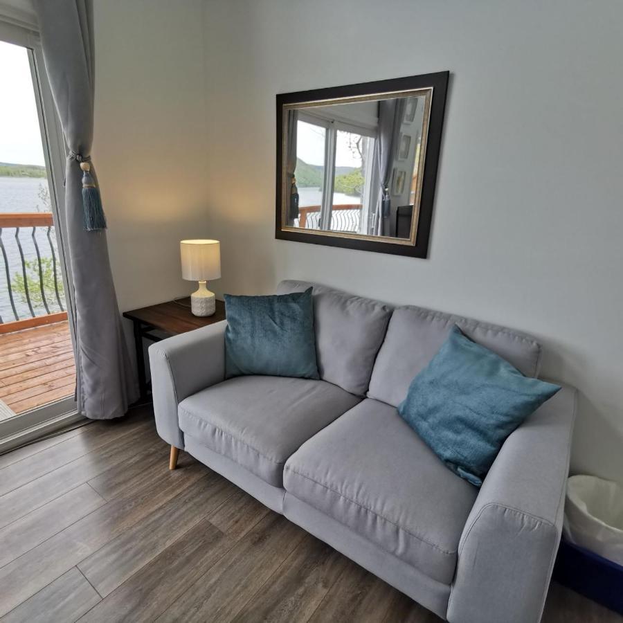 Knotty Pine Ocean Front Suite - Adults Only อินโกนิช ภายนอก รูปภาพ