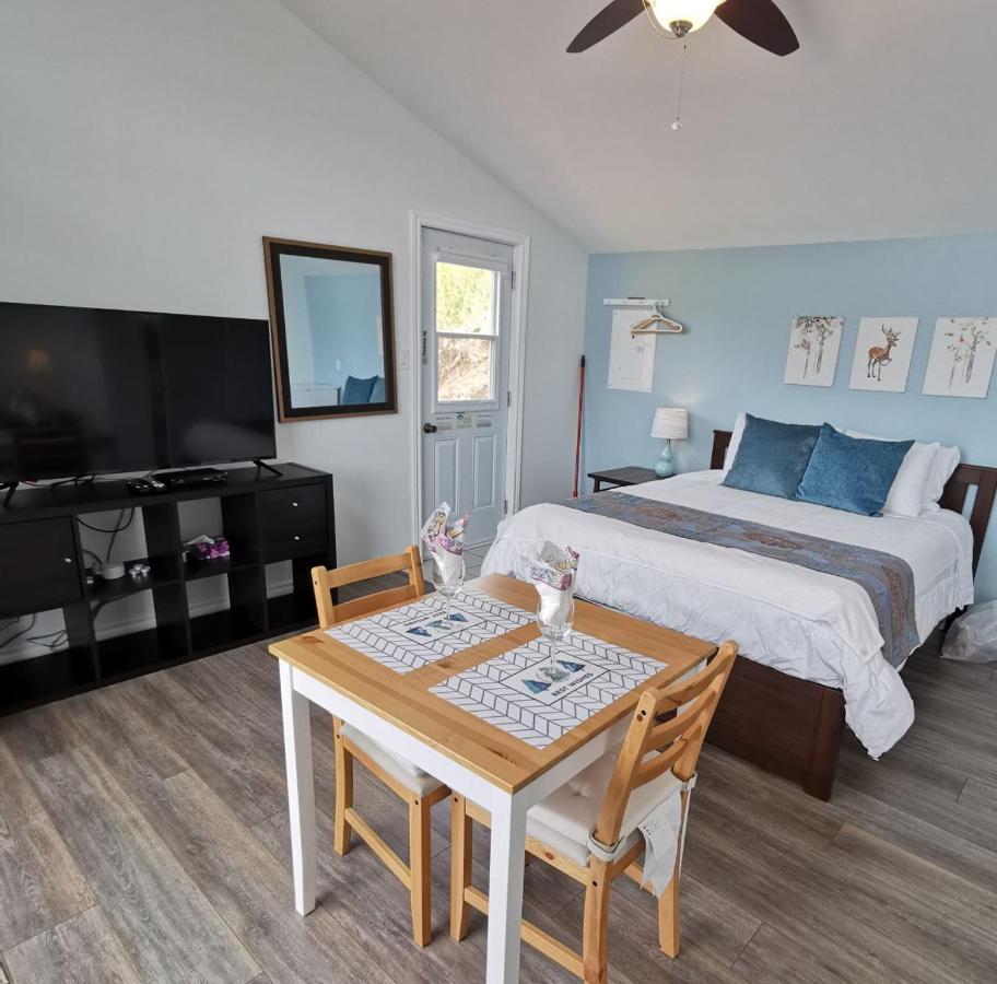 Knotty Pine Ocean Front Suite - Adults Only อินโกนิช ภายนอก รูปภาพ