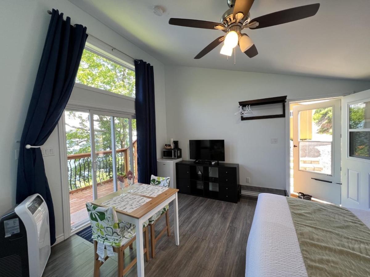 Knotty Pine Ocean Front Suite - Adults Only อินโกนิช ภายนอก รูปภาพ